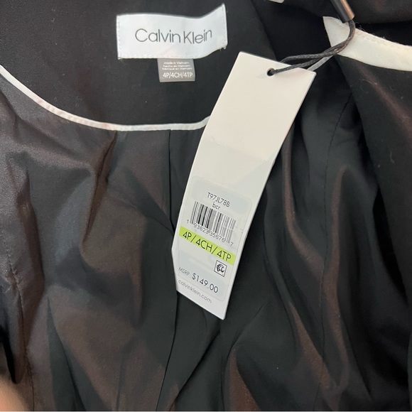 Calvin Klein Long Sleeves Jacket/ Blazer W/ Cream Piped Details - Duplicate - Picture 11 of 14